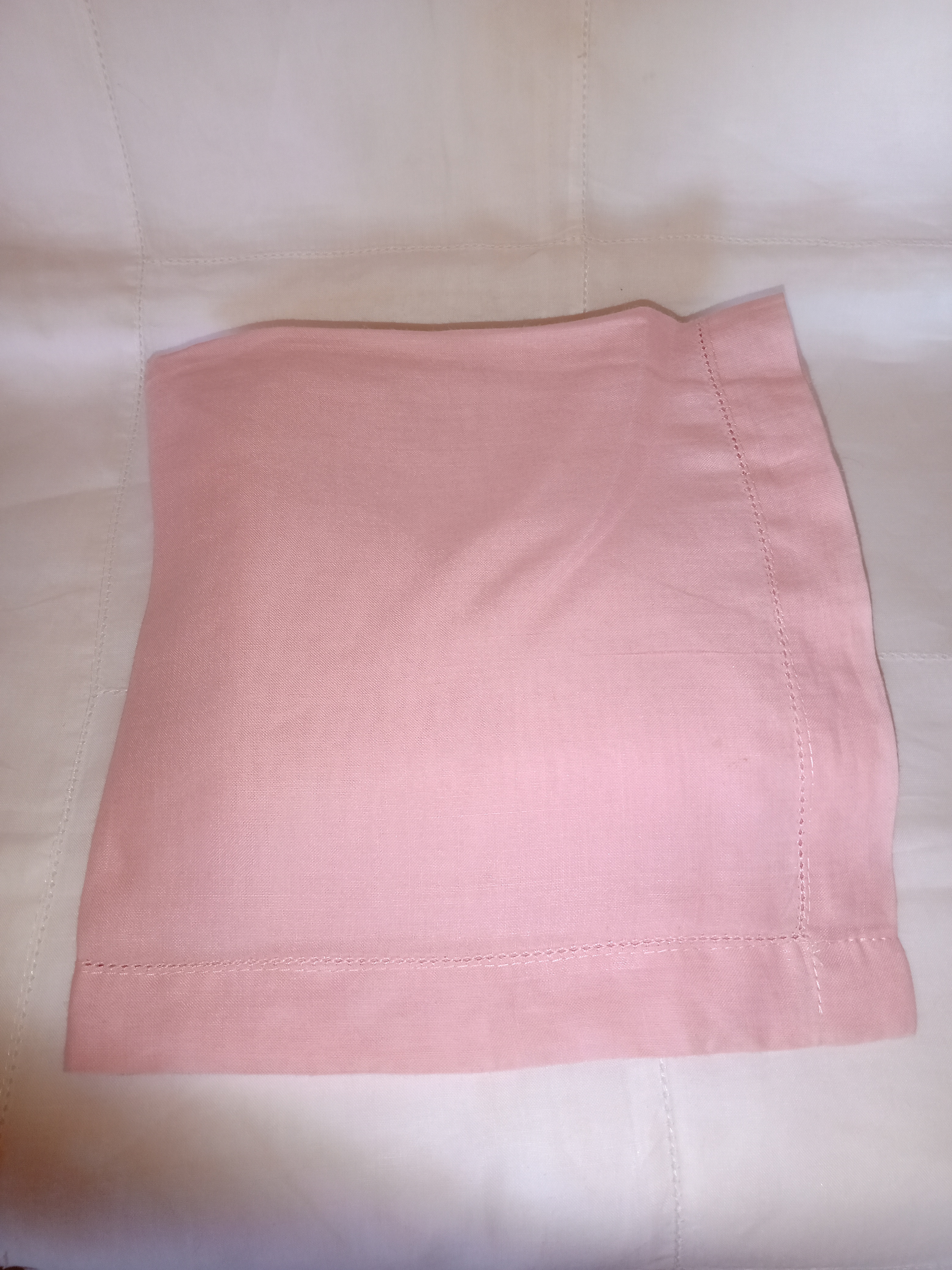 GUARDANAPO PONTO AJOUR 50X50 DANONINHO